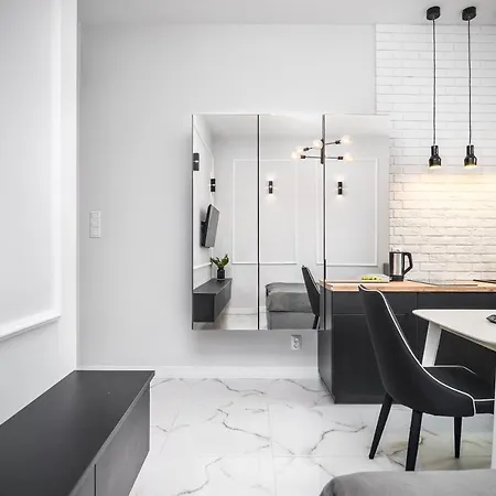 Neatspace - Ruska Center Apartment